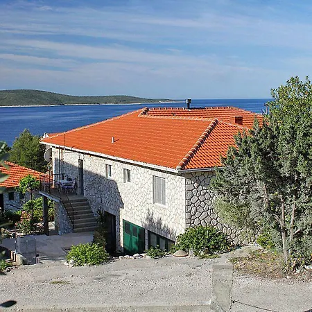 Zavala 8802c Jelsa (Hvar)
